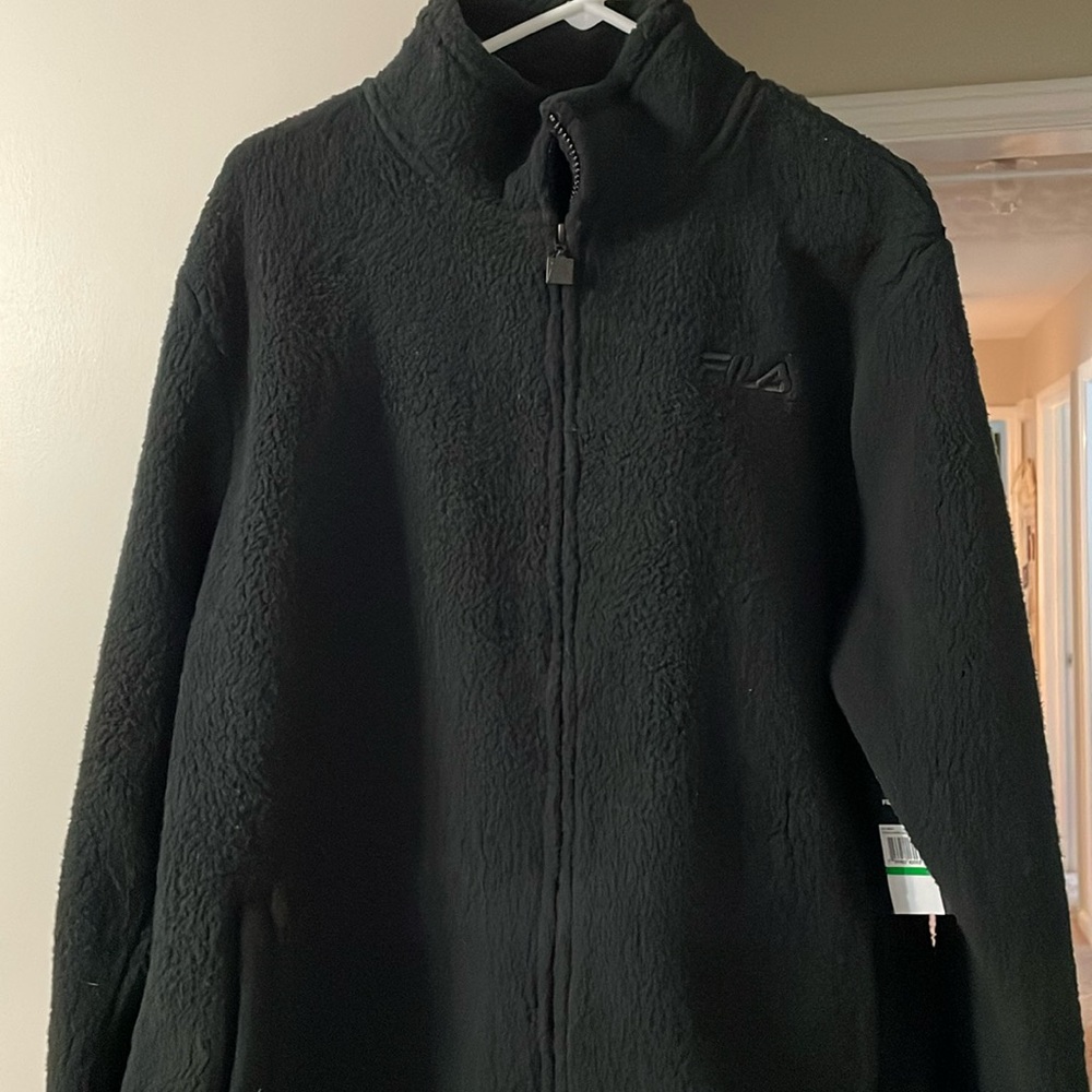 NWT men’s Fila Sherpa full zip jacket size large.  Black.